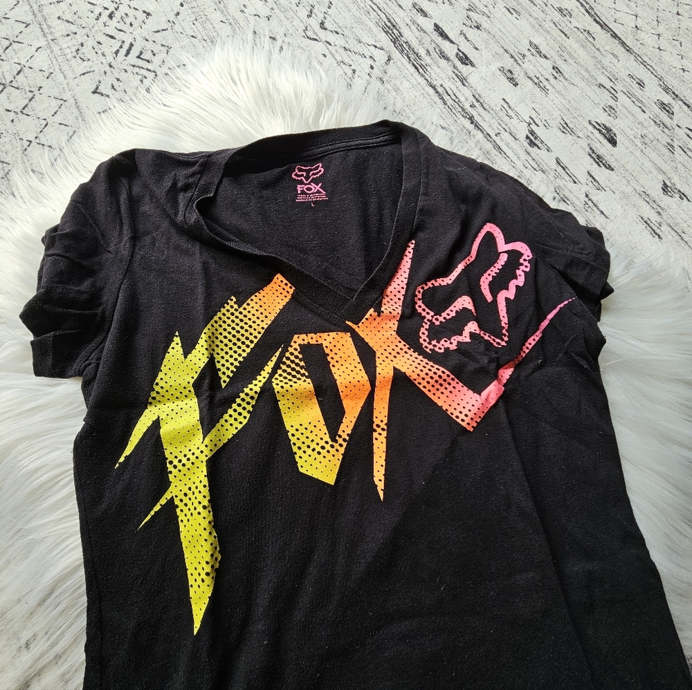 Fox V-neck Tee